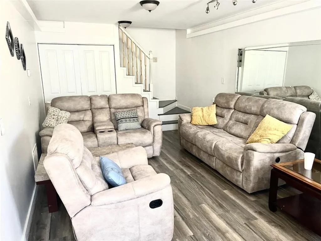 485 Johnson Ferry Road Nw, Sandy Springs, Georgia 30328, 1 Bedroom Bedrooms, ,2 BathroomsBathrooms,Residential,Sold,485 Johnson Ferry Road Nw,6994356