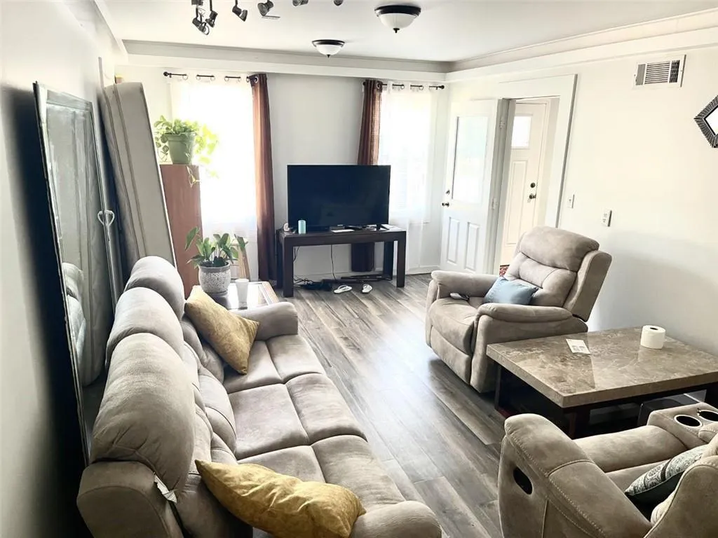 485 Johnson Ferry Road Nw, Sandy Springs, Georgia 30328, 1 Bedroom Bedrooms, ,2 BathroomsBathrooms,Residential,Sold,485 Johnson Ferry Road Nw,6994356