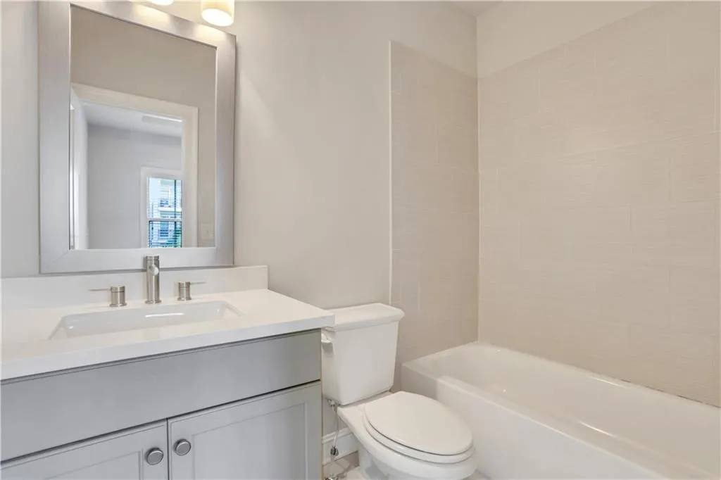 4103 Township Parkway, Atlanta, Georgia 30342, 2 Bedrooms Bedrooms, ,2 BathroomsBathrooms,Residential,For Sale,4103 Township Parkway,7663005