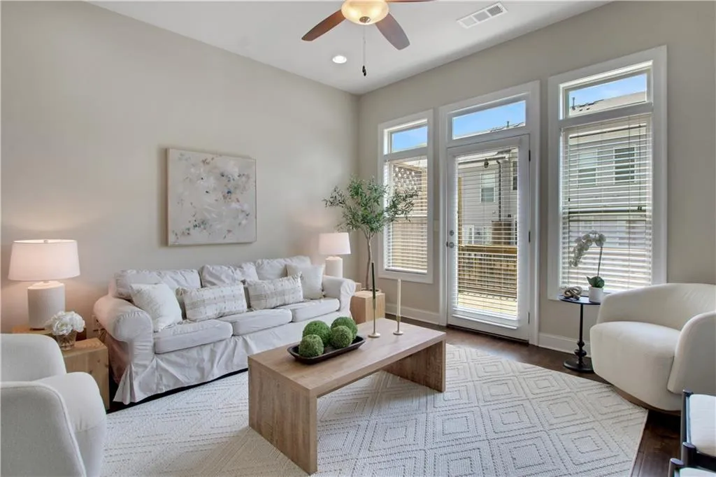 4103 Township Parkway, Atlanta, Georgia 30342, 2 Bedrooms Bedrooms, ,2 BathroomsBathrooms,Residential,For Sale,4103 Township Parkway,7663005