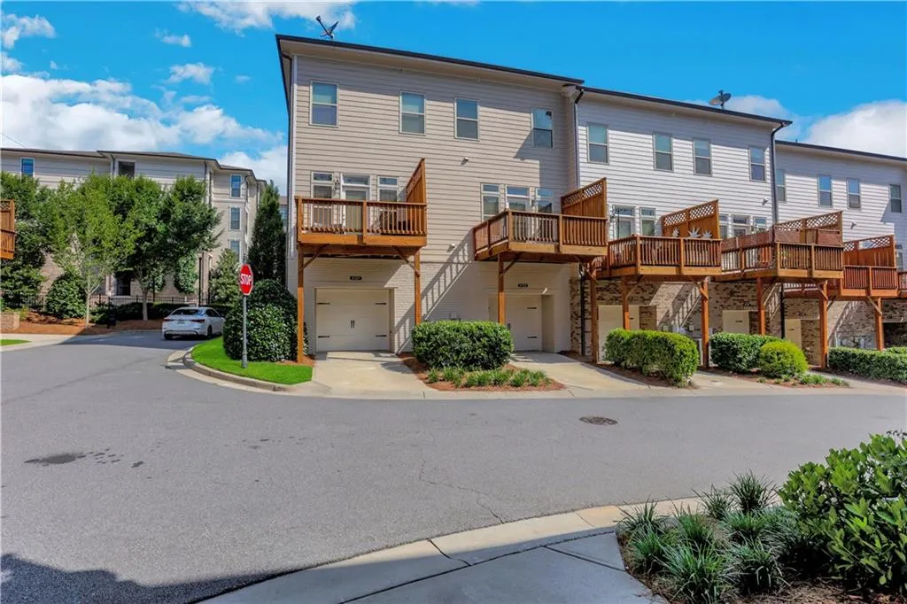 4103 Township Parkway, Atlanta, Georgia 30342, 2 Bedrooms Bedrooms, ,2 BathroomsBathrooms,Residential,For Sale,4103 Township Parkway,7663005