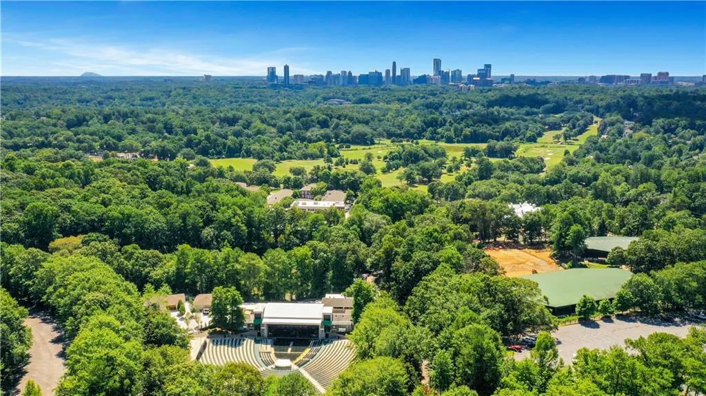 4103 Township Parkway, Atlanta, Georgia 30342, 2 Bedrooms Bedrooms, ,2 BathroomsBathrooms,Residential,For Sale,4103 Township Parkway,7663005