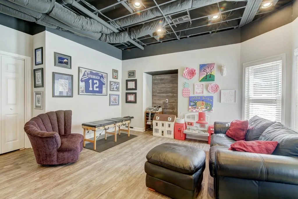 540 Fountain Oaks Way, Atlanta, Georgia 30342, 5 Bedrooms Bedrooms, ,3 BathroomsBathrooms,Residential,Sold,540 Fountain Oaks Way,6515694