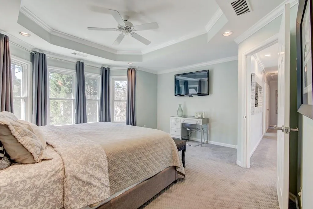 540 Fountain Oaks Way, Atlanta, Georgia 30342, 5 Bedrooms Bedrooms, ,3 BathroomsBathrooms,Residential,Sold,540 Fountain Oaks Way,6515694