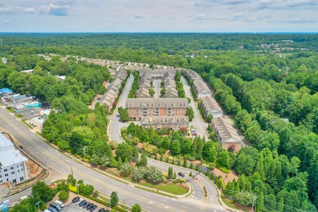 7180 Glisten Avenue, Atlanta, Georgia 30328, 3 Bedrooms Bedrooms, ,3 BathroomsBathrooms,Residential,Sold,7180 Glisten Avenue,7536115