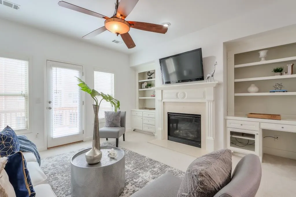 7180 Glisten Avenue, Atlanta, Georgia 30328, 3 Bedrooms Bedrooms, ,3 BathroomsBathrooms,Residential,Sold,7180 Glisten Avenue,7536115
