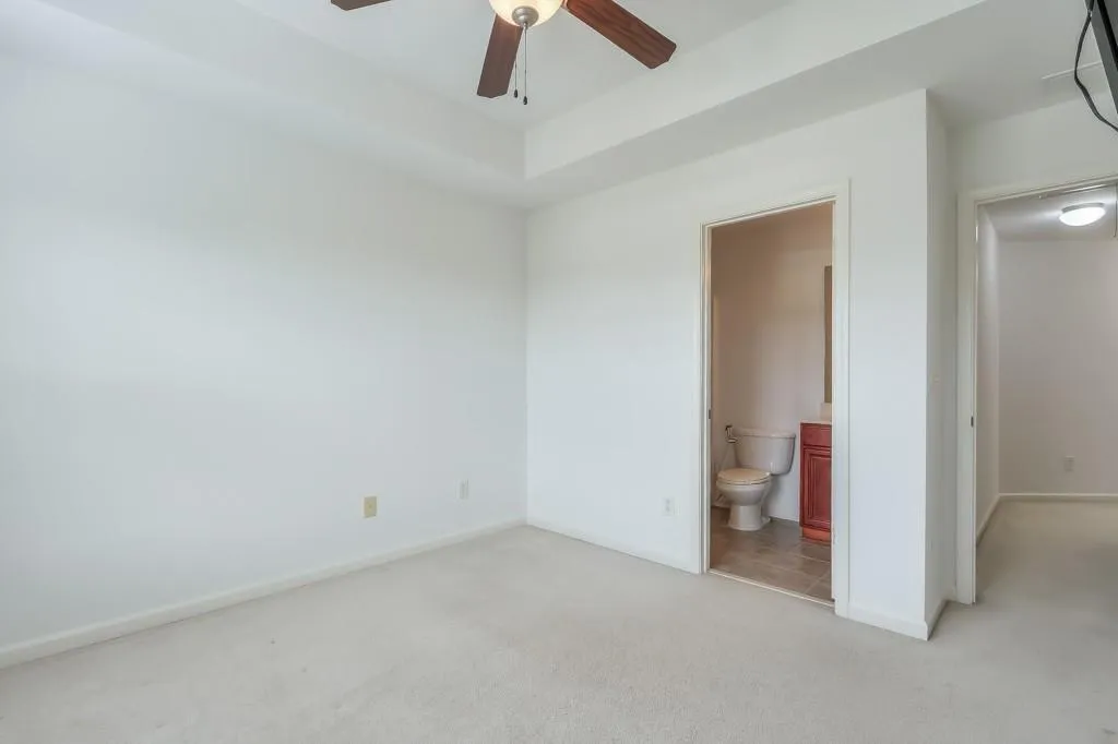 7180 Glisten Avenue, Atlanta, Georgia 30328, 3 Bedrooms Bedrooms, ,3 BathroomsBathrooms,Residential,Sold,7180 Glisten Avenue,7536115