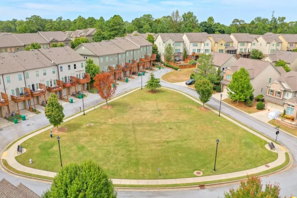 7180 Glisten Avenue, Atlanta, Georgia 30328, 3 Bedrooms Bedrooms, ,3 BathroomsBathrooms,Residential,Sold,7180 Glisten Avenue,7536115