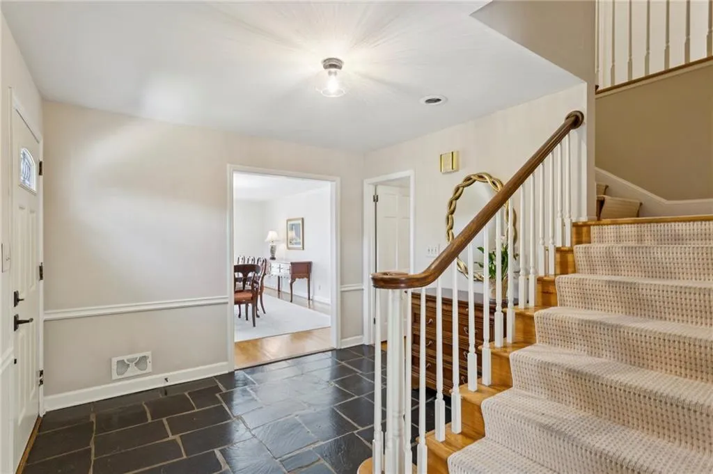 6105 River Shore Parkway, Atlanta, Georgia 30328, 5 Bedrooms Bedrooms, ,4 BathroomsBathrooms,Residential,For Sale,6105 River Shore Parkway,7720762