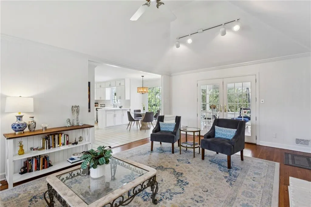 6105 River Shore Parkway, Atlanta, Georgia 30328, 5 Bedrooms Bedrooms, ,4 BathroomsBathrooms,Residential,For Sale,6105 River Shore Parkway,7720762