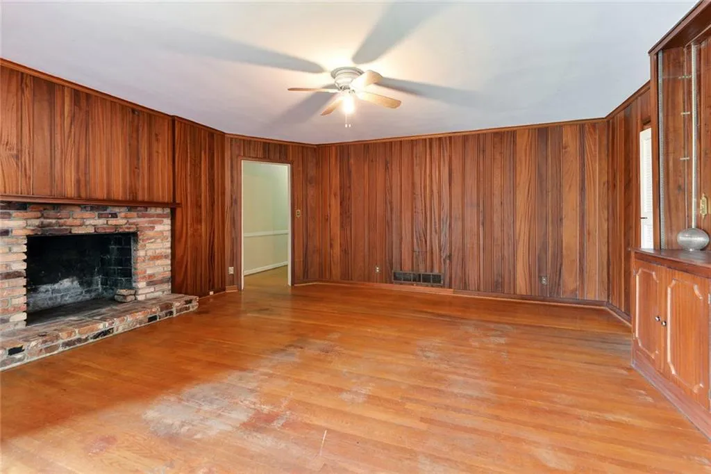 5315 Peachtree Dunwoody Road, Sandy Springs, Georgia 30342, 4 Bedrooms Bedrooms, ,3 BathroomsBathrooms,Residential,Sold,5315 Peachtree Dunwoody Road,6899074