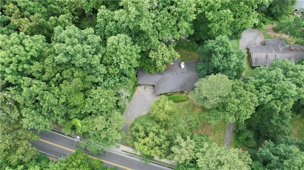 5315 Peachtree Dunwoody Road, Sandy Springs, Georgia 30342, 4 Bedrooms Bedrooms, ,3 BathroomsBathrooms,Residential,Sold,5315 Peachtree Dunwoody Road,6899074