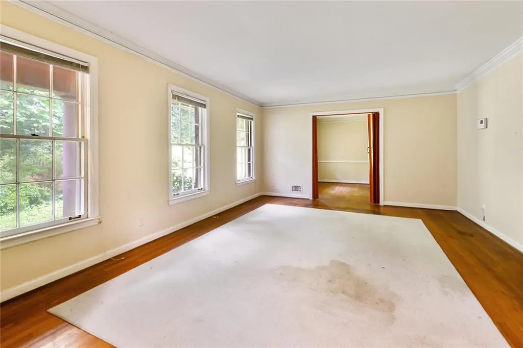5315 Peachtree Dunwoody Road, Sandy Springs, Georgia 30342, 4 Bedrooms Bedrooms, ,3 BathroomsBathrooms,Residential,Sold,5315 Peachtree Dunwoody Road,6899074