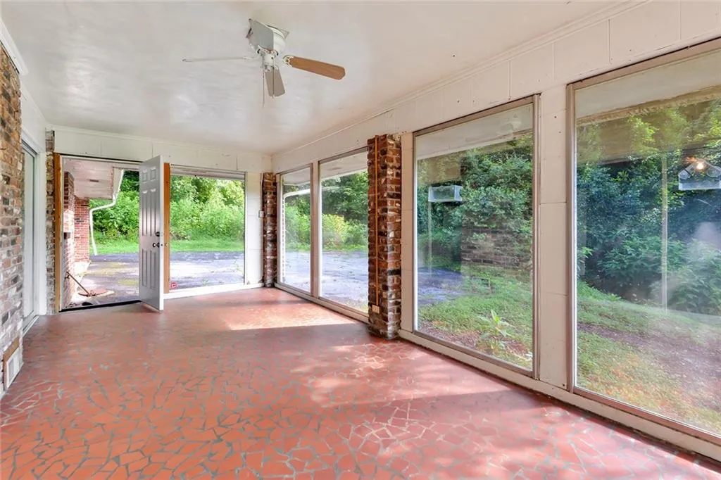 5315 Peachtree Dunwoody Road, Sandy Springs, Georgia 30342, 4 Bedrooms Bedrooms, ,3 BathroomsBathrooms,Residential,Sold,5315 Peachtree Dunwoody Road,6899074