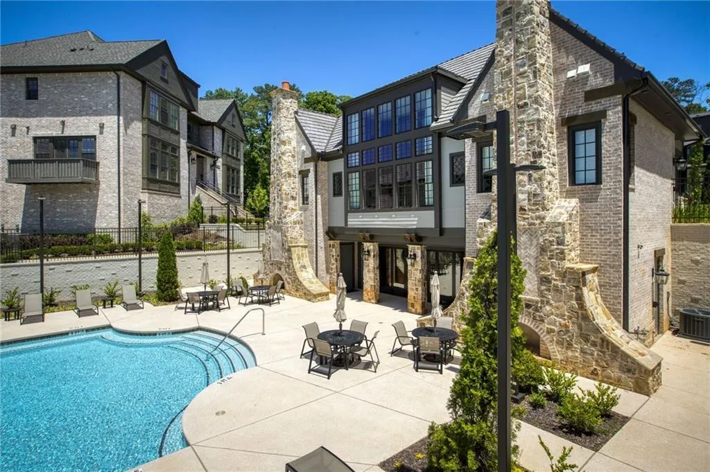6709 Cadence Boulevard, Sandy Springs, Georgia 30328, 1 Bedroom Bedrooms, ,1 BathroomBathrooms,Residential,Sold,6709 Cadence Boulevard,6718536