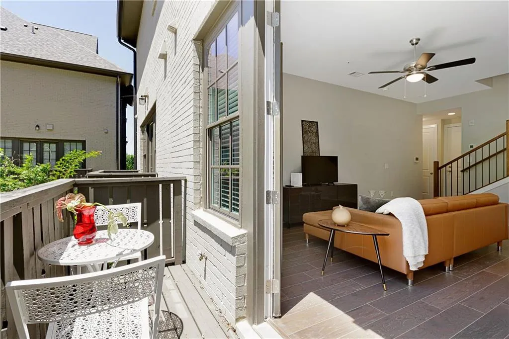 6709 Cadence Boulevard, Sandy Springs, Georgia 30328, 1 Bedroom Bedrooms, ,1 BathroomBathrooms,Residential,Sold,6709 Cadence Boulevard,6718536