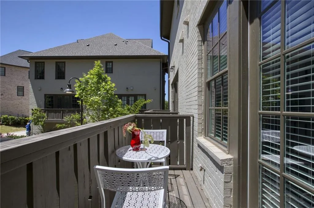 6709 Cadence Boulevard, Sandy Springs, Georgia 30328, 1 Bedroom Bedrooms, ,1 BathroomBathrooms,Residential,Sold,6709 Cadence Boulevard,6718536