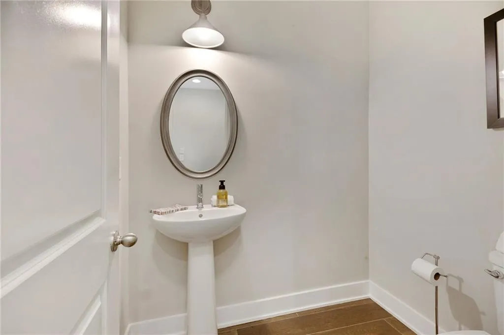 6709 Cadence Boulevard, Sandy Springs, Georgia 30328, 1 Bedroom Bedrooms, ,1 BathroomBathrooms,Residential,Sold,6709 Cadence Boulevard,6718536
