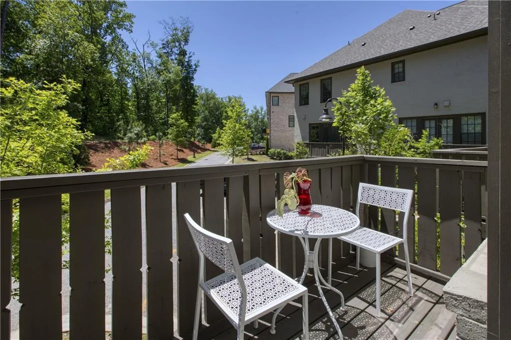 6709 Cadence Boulevard, Sandy Springs, Georgia 30328, 1 Bedroom Bedrooms, ,1 BathroomBathrooms,Residential,Sold,6709 Cadence Boulevard,6718536