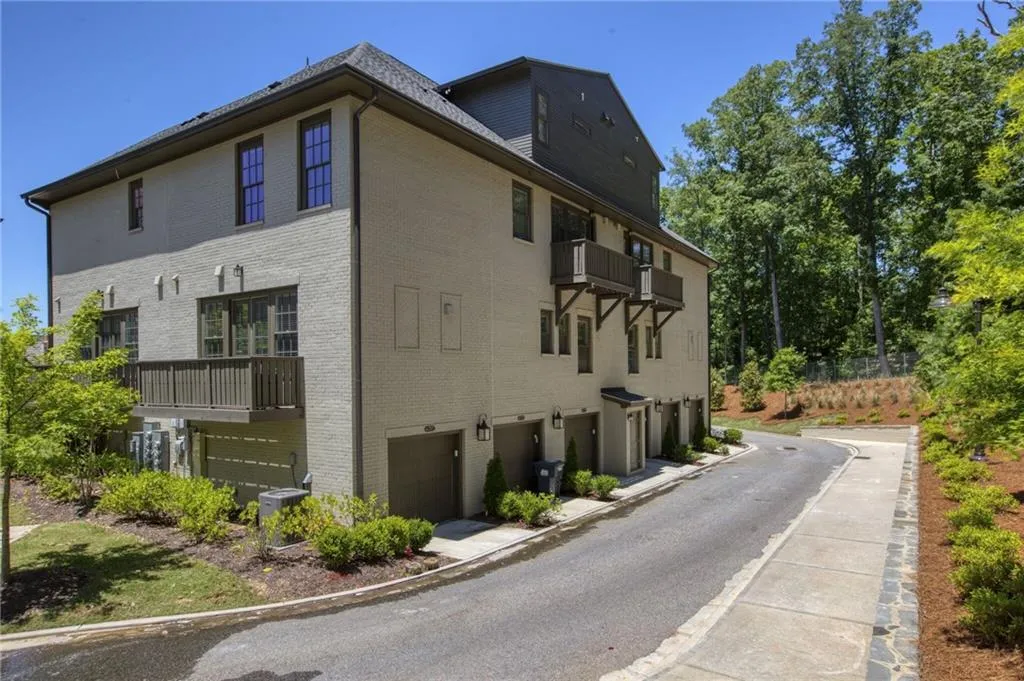 6709 Cadence Boulevard, Sandy Springs, Georgia 30328, 1 Bedroom Bedrooms, ,1 BathroomBathrooms,Residential,Sold,6709 Cadence Boulevard,6718536