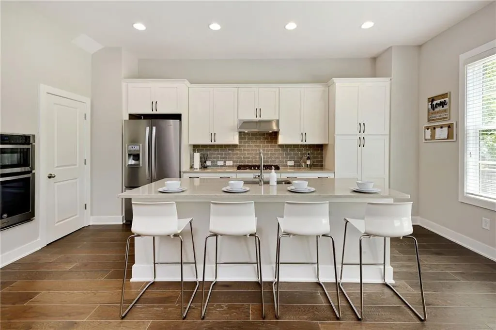 6709 Cadence Boulevard, Sandy Springs, Georgia 30328, 1 Bedroom Bedrooms, ,1 BathroomBathrooms,Residential,Sold,6709 Cadence Boulevard,6718536