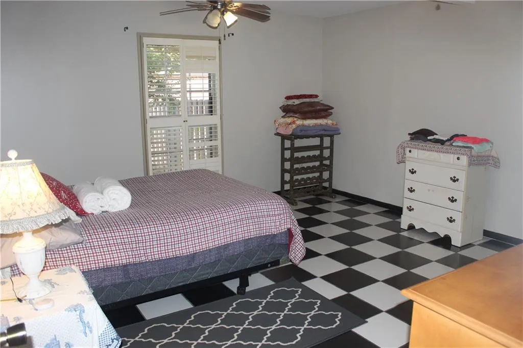 6851 Roswell Road Unit J13, Atlanta, Georgia 30328, 1 Bedroom Bedrooms, ,1 BathroomBathrooms,Residential,Sold,6851 Roswell Road Unit J13,6782720