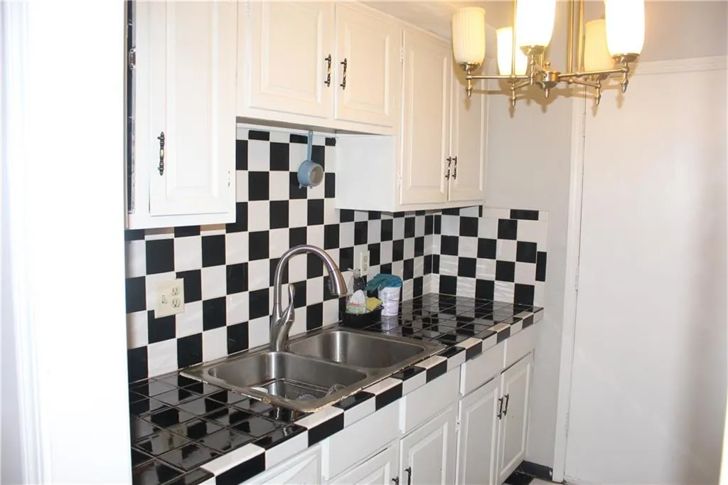 6851 Roswell Road Unit J13, Atlanta, Georgia 30328, 1 Bedroom Bedrooms, ,1 BathroomBathrooms,Residential,Sold,6851 Roswell Road Unit J13,6782720