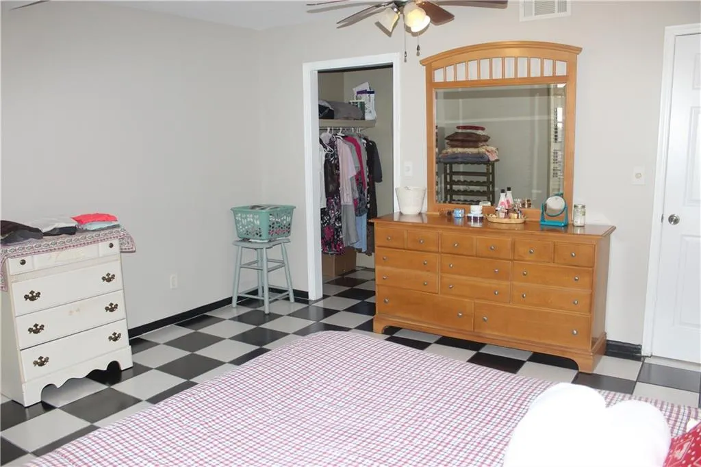 6851 Roswell Road Unit J13, Atlanta, Georgia 30328, 1 Bedroom Bedrooms, ,1 BathroomBathrooms,Residential,Sold,6851 Roswell Road Unit J13,6782720