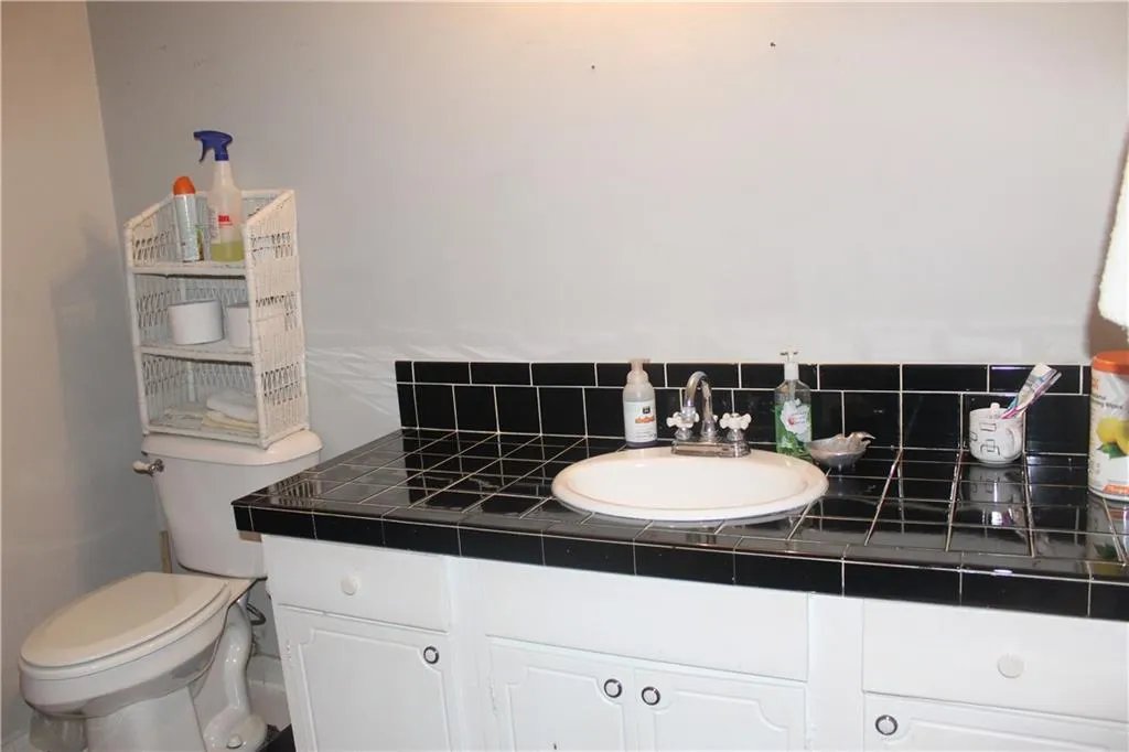 6851 Roswell Road Unit J13, Atlanta, Georgia 30328, 1 Bedroom Bedrooms, ,1 BathroomBathrooms,Residential,Sold,6851 Roswell Road Unit J13,6782720