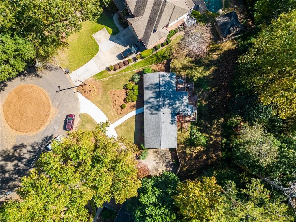 4630 Canyon Creek Trail, Atlanta, Georgia 30342, 4 Bedrooms Bedrooms, ,3 BathroomsBathrooms,Residential,Sold,4630 Canyon Creek Trail,7132265