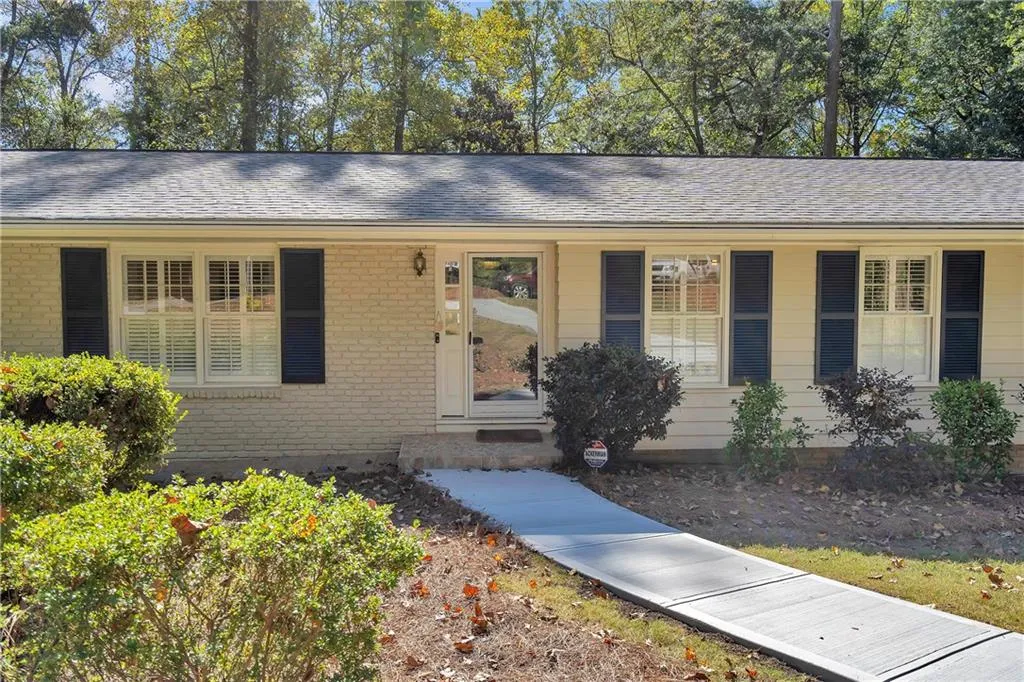4630 Canyon Creek Trail, Atlanta, Georgia 30342, 4 Bedrooms Bedrooms, ,3 BathroomsBathrooms,Residential,Sold,4630 Canyon Creek Trail,7132265