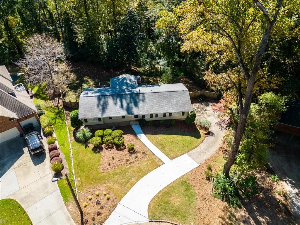 4630 Canyon Creek Trail, Atlanta, Georgia 30342, 4 Bedrooms Bedrooms, ,3 BathroomsBathrooms,Residential,Sold,4630 Canyon Creek Trail,7132265
