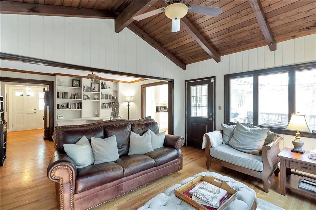 4630 Canyon Creek Trail, Atlanta, Georgia 30342, 4 Bedrooms Bedrooms, ,3 BathroomsBathrooms,Residential,Sold,4630 Canyon Creek Trail,7132265