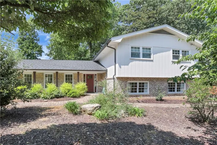 1564 Vernon Way Court, Dunwoody, Georgia 30338