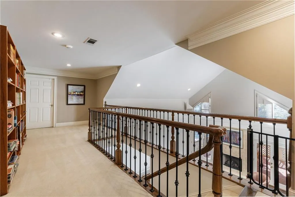 240 Embassy Court, Sandy Springs, Georgia 30328, 4 Bedrooms Bedrooms, ,3 BathroomsBathrooms,Residential,Sold,240 Embassy Court,7484711