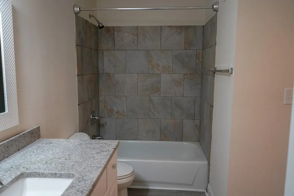 290 Winding River Drive Unit B, Atlanta, Georgia 30350, 2 Bedrooms Bedrooms, ,2 BathroomsBathrooms,Residential,Sold,290 Winding River Drive Unit B,6503548