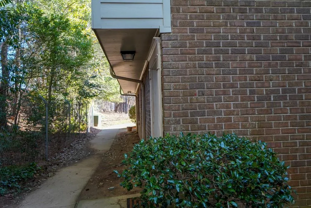 290 Winding River Drive Unit B, Atlanta, Georgia 30350, 2 Bedrooms Bedrooms, ,2 BathroomsBathrooms,Residential,Sold,290 Winding River Drive Unit B,6503548