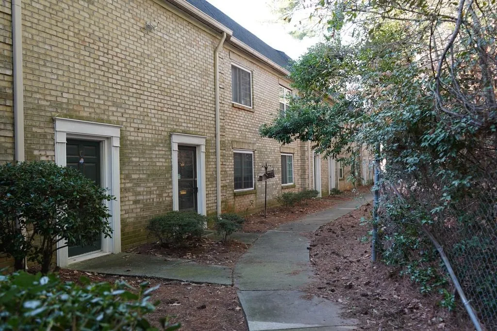 290 Winding River Drive Unit B, Atlanta, Georgia 30350, 2 Bedrooms Bedrooms, ,2 BathroomsBathrooms,Residential,Sold,290 Winding River Drive Unit B,6503548