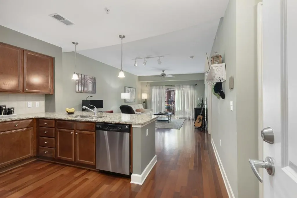 200 River Vista Drive Unit 330, Atlanta, Georgia 30339, 1 Bedroom Bedrooms, ,1 BathroomBathrooms,Residential,Sold,200 River Vista Drive Unit 330,7513411