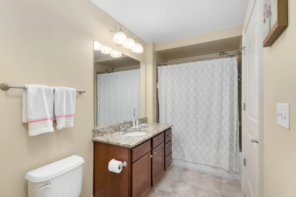200 River Vista Drive Unit 330, Atlanta, Georgia 30339, 1 Bedroom Bedrooms, ,1 BathroomBathrooms,Residential,Sold,200 River Vista Drive Unit 330,7513411