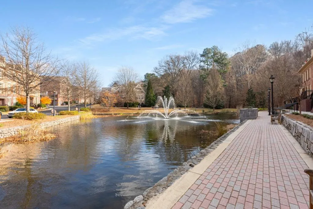 200 River Vista Drive Unit 330, Atlanta, Georgia 30339, 1 Bedroom Bedrooms, ,1 BathroomBathrooms,Residential,Sold,200 River Vista Drive Unit 330,7513411