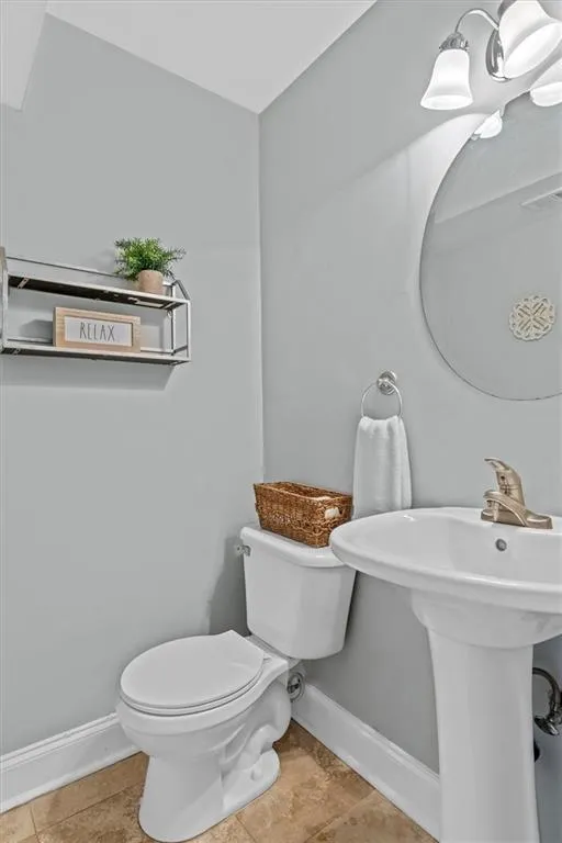 6980 Roswell Road Unit A8, Atlanta, Georgia 30328, 3 Bedrooms Bedrooms, ,2 BathroomsBathrooms,Residential,Sold,6980 Roswell Road Unit A8,7175910