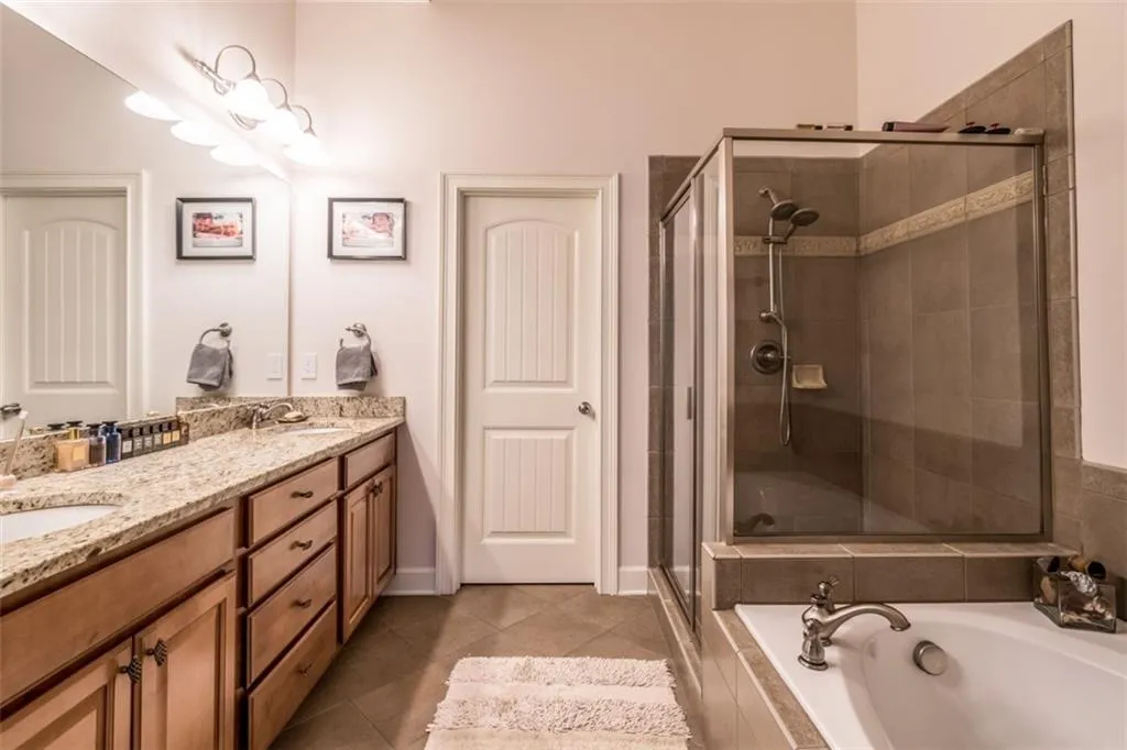 964 Telfair Close, Sandy Springs, Georgia 30350, 3 Bedrooms Bedrooms, ,3 BathroomsBathrooms,Residential,Sold,964 Telfair Close,6639941