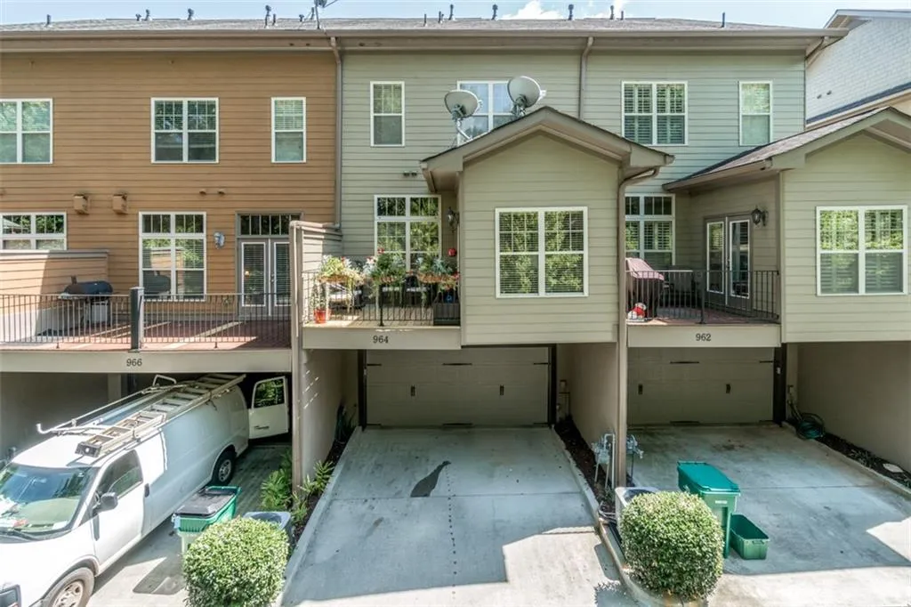 964 Telfair Close, Sandy Springs, Georgia 30350, 3 Bedrooms Bedrooms, ,3 BathroomsBathrooms,Residential,Sold,964 Telfair Close,6639941