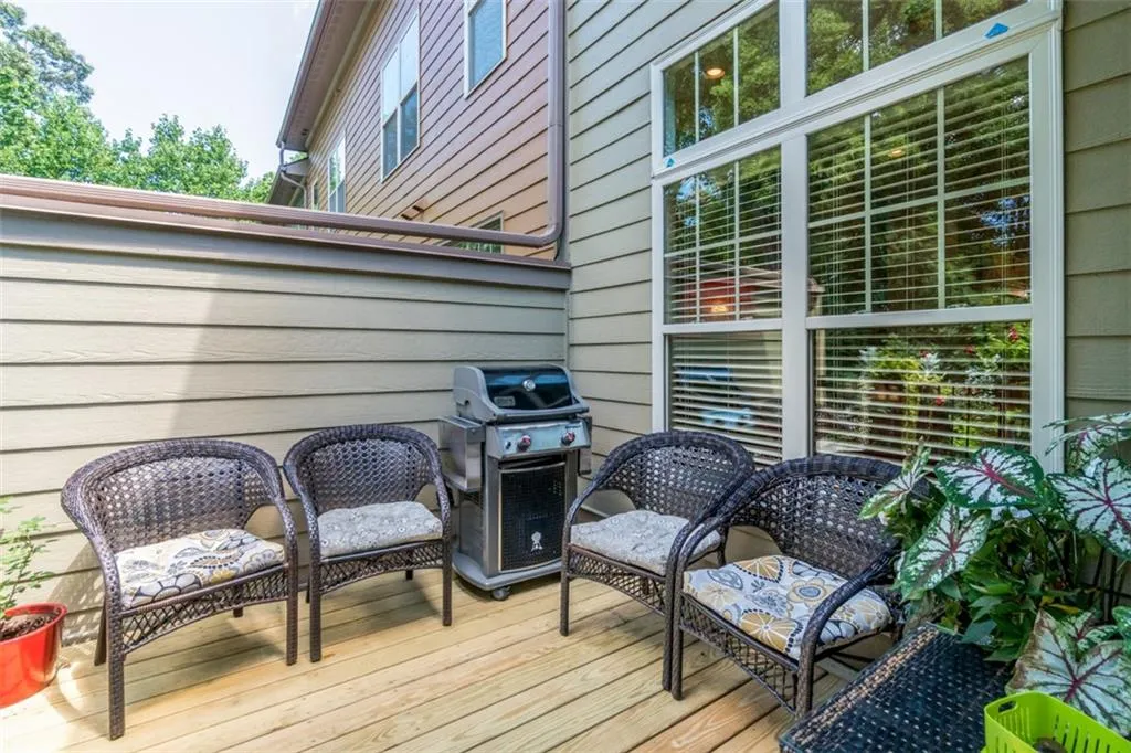 964 Telfair Close, Sandy Springs, Georgia 30350, 3 Bedrooms Bedrooms, ,3 BathroomsBathrooms,Residential,Sold,964 Telfair Close,6639941