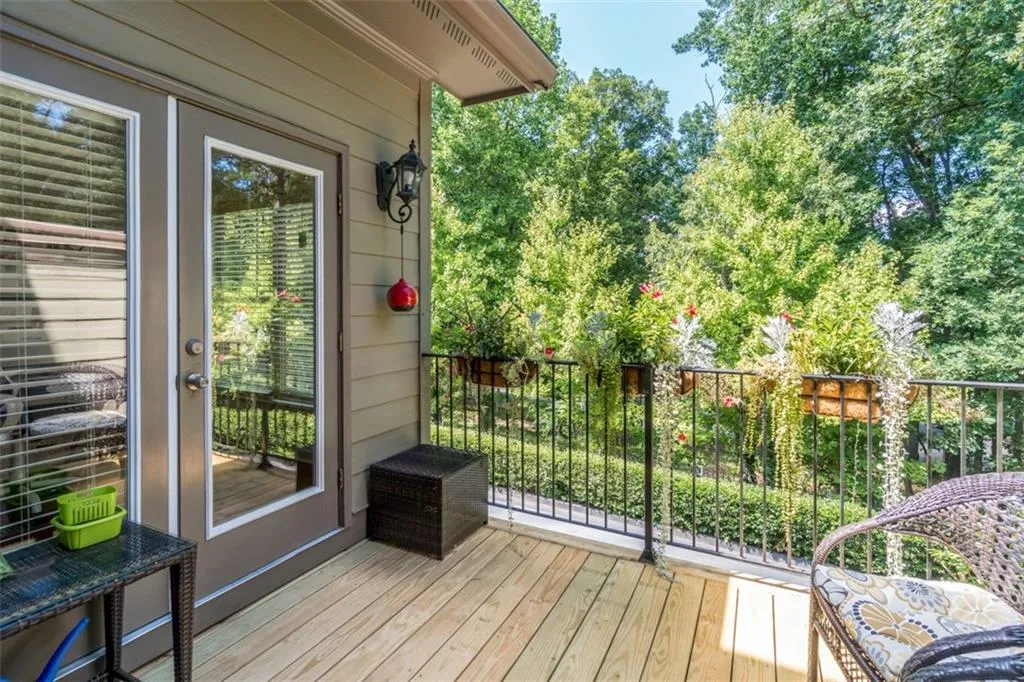 964 Telfair Close, Sandy Springs, Georgia 30350, 3 Bedrooms Bedrooms, ,3 BathroomsBathrooms,Residential,Sold,964 Telfair Close,6639941