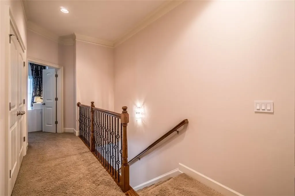964 Telfair Close, Sandy Springs, Georgia 30350, 3 Bedrooms Bedrooms, ,3 BathroomsBathrooms,Residential,Sold,964 Telfair Close,6639941
