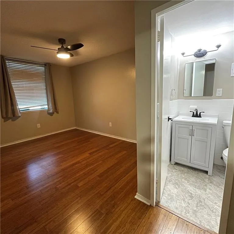 2965 Pharr Court South Sw Unit 119, Atlanta, Georgia 30305, 2 Bedrooms Bedrooms, ,2 BathroomsBathrooms,Residential,For Sale,2965 Pharr Court South Sw Unit 119,7661553