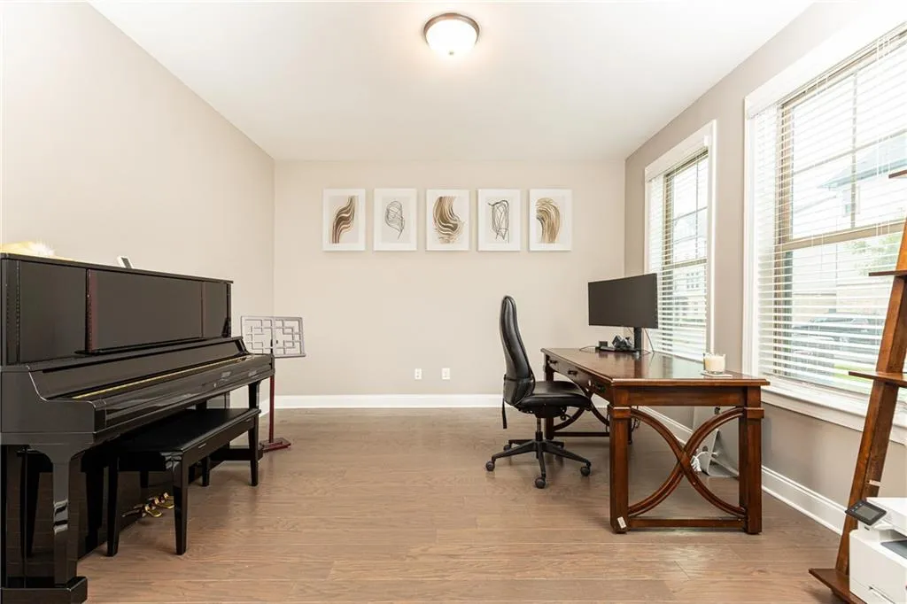 3900 Danube Lane, Atlanta, Georgia 30339, 3 Bedrooms Bedrooms, ,3 BathroomsBathrooms,Residential,For Sale,3900 Danube Lane,7602997