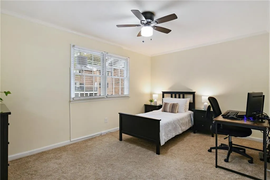 6520 Roswell Road Unit 102, Atlanta, Georgia 30328, 2 Bedrooms Bedrooms, ,1 BathroomBathrooms,Residential,Sold,6520 Roswell Road Unit 102,7121871